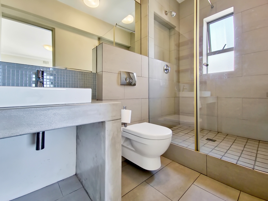 2 Bedroom Property for Sale in Sea Point Western Cape